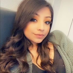 Meet your Posher, Maritza